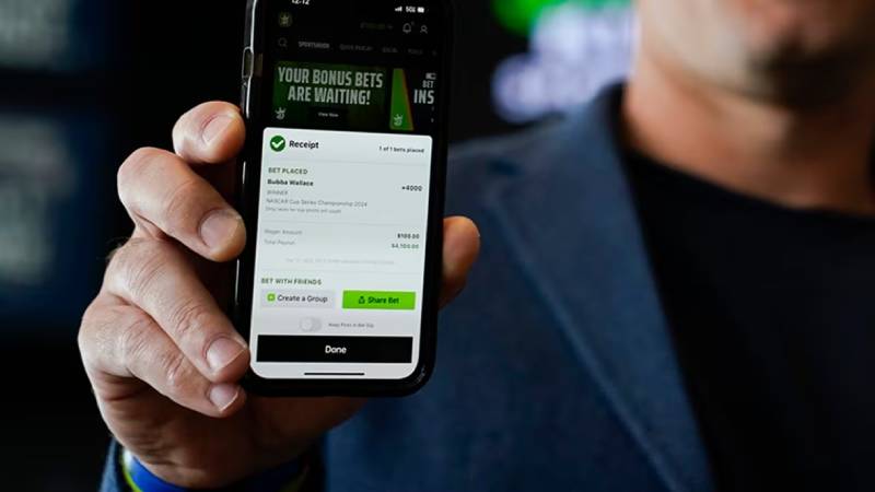 “Về bờ” không phải là may mắn, mà là chiến lược